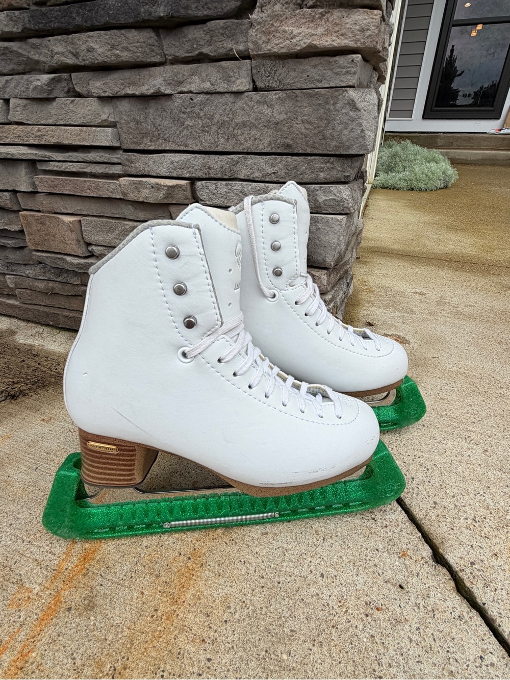 JACKSON Elle Mirage 3.5W